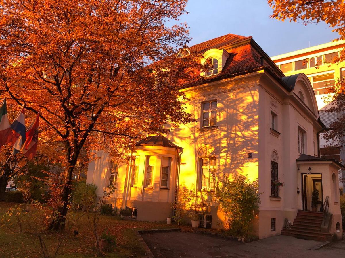 Hotel Galleria Мюнхен Экстерьер фото