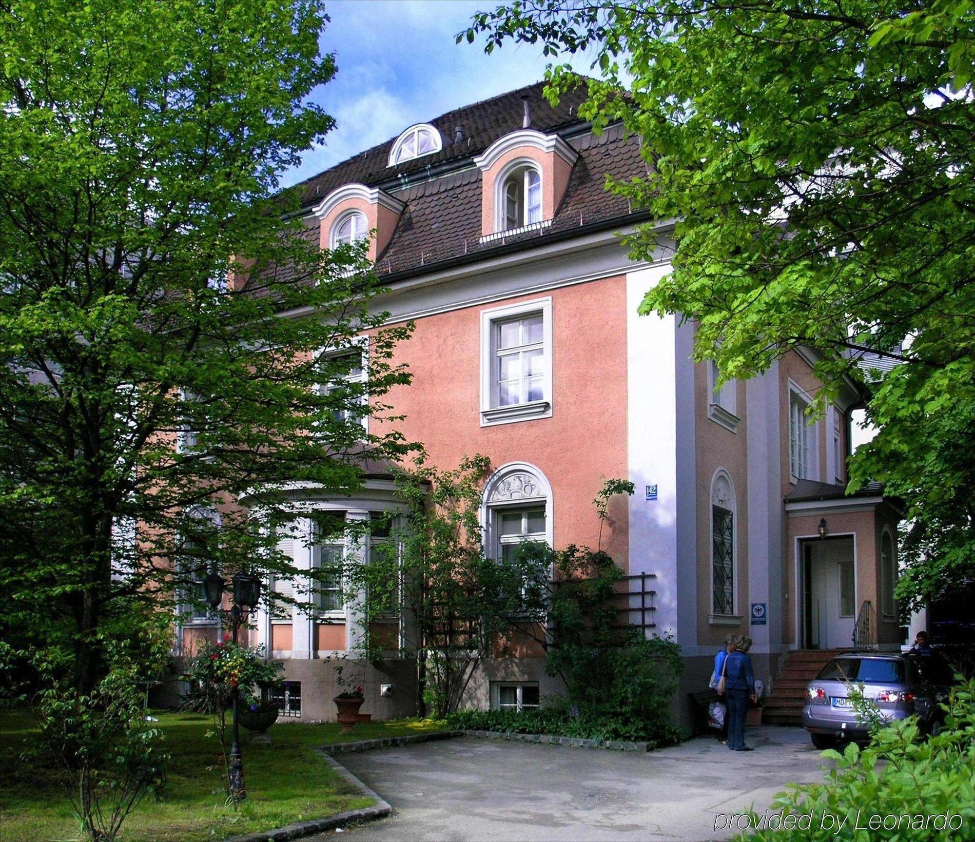 Hotel Galleria Мюнхен Экстерьер фото