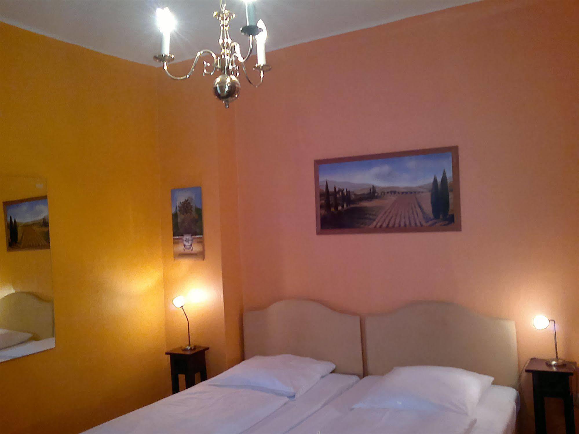 Hotel Galleria Мюнхен Экстерьер фото