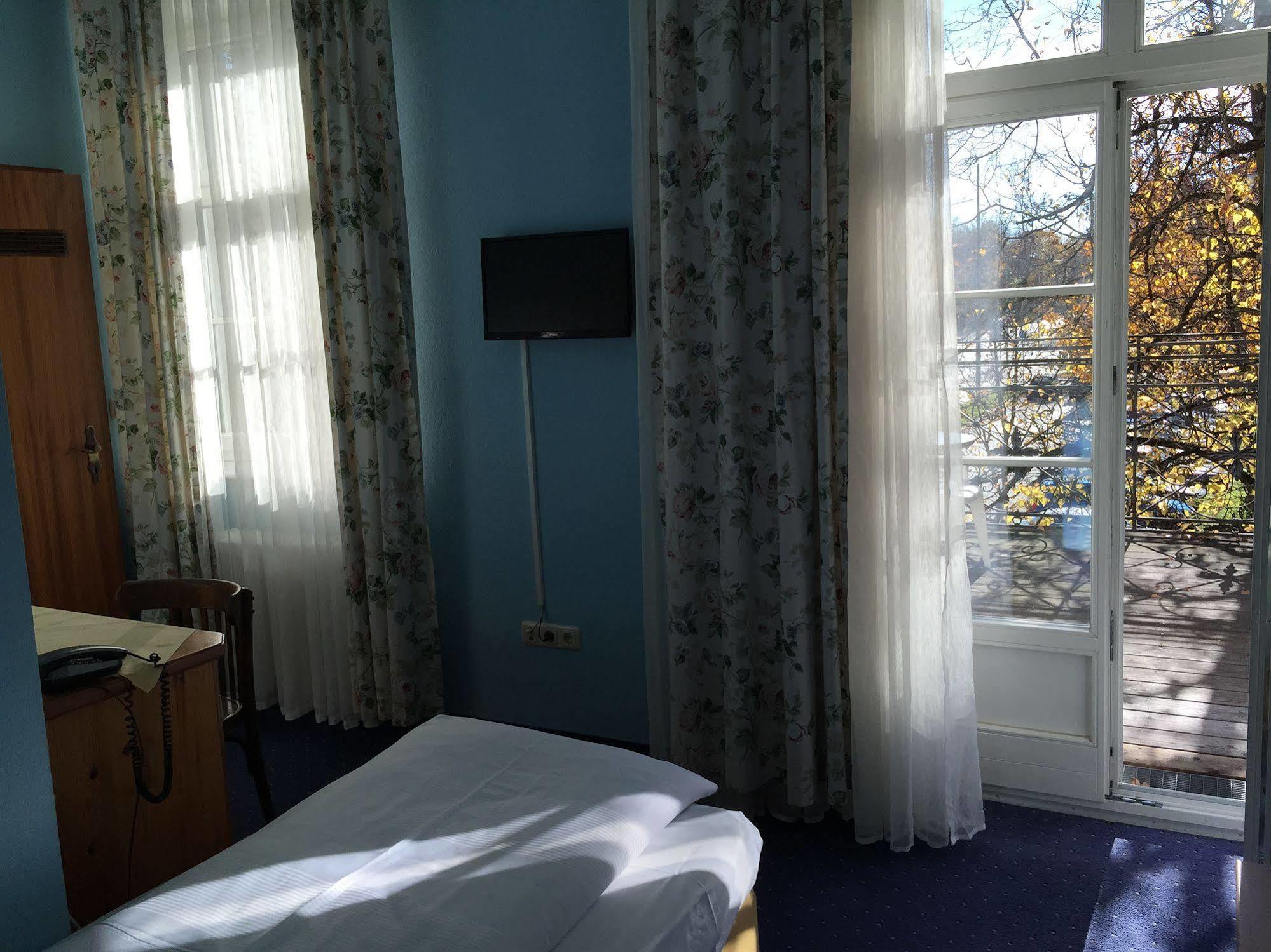 Hotel Galleria Мюнхен Экстерьер фото