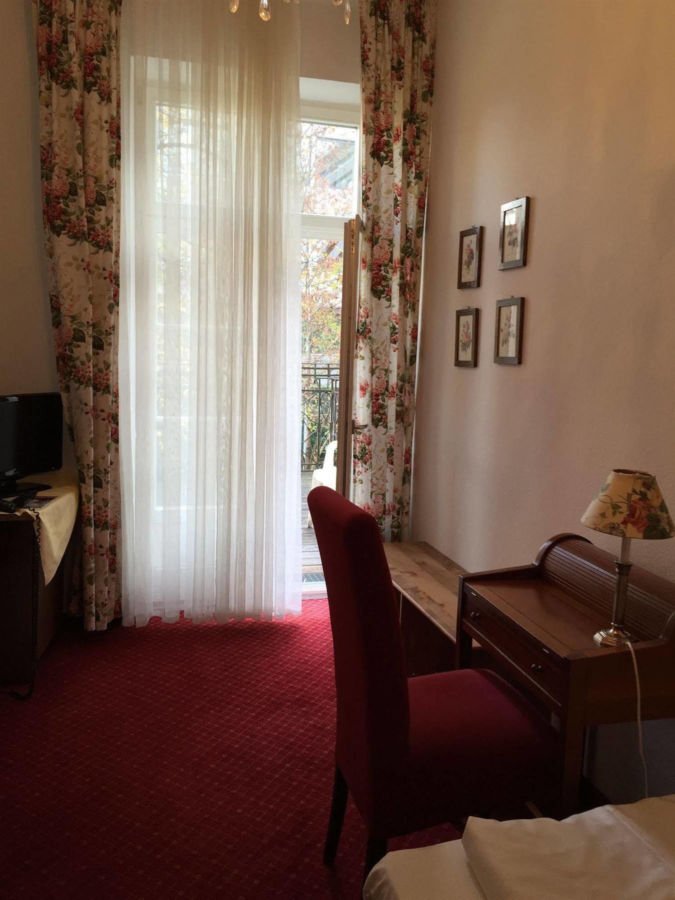 Hotel Galleria Мюнхен Экстерьер фото